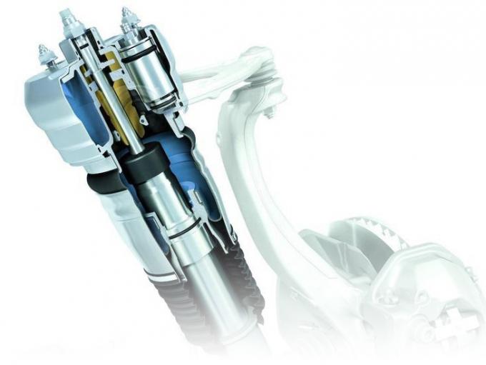 Range Rover Evoque L538 Land Rover Air Suspension Parts OEM LR070932 LR057931