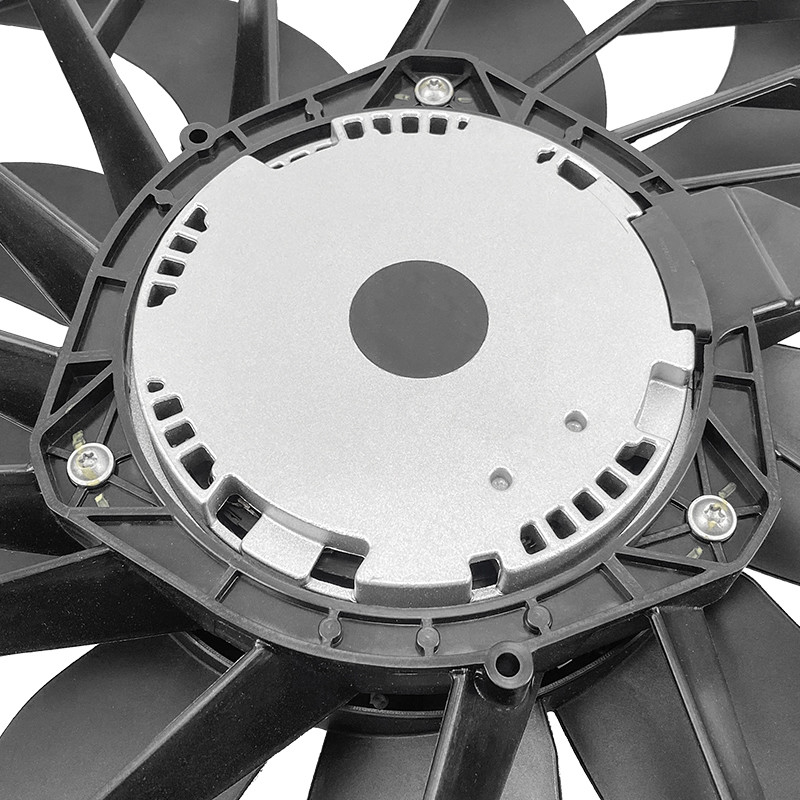 E83 Radiator Cooling Fan For Engine Voltage 600W ISO TS15949 Certified 17113442089 17423442096
